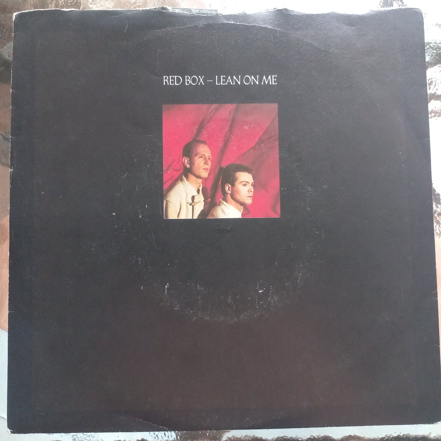 Red Box Lean on Me Simple 7" 2da. Mano Usado Muy Bien + VG+