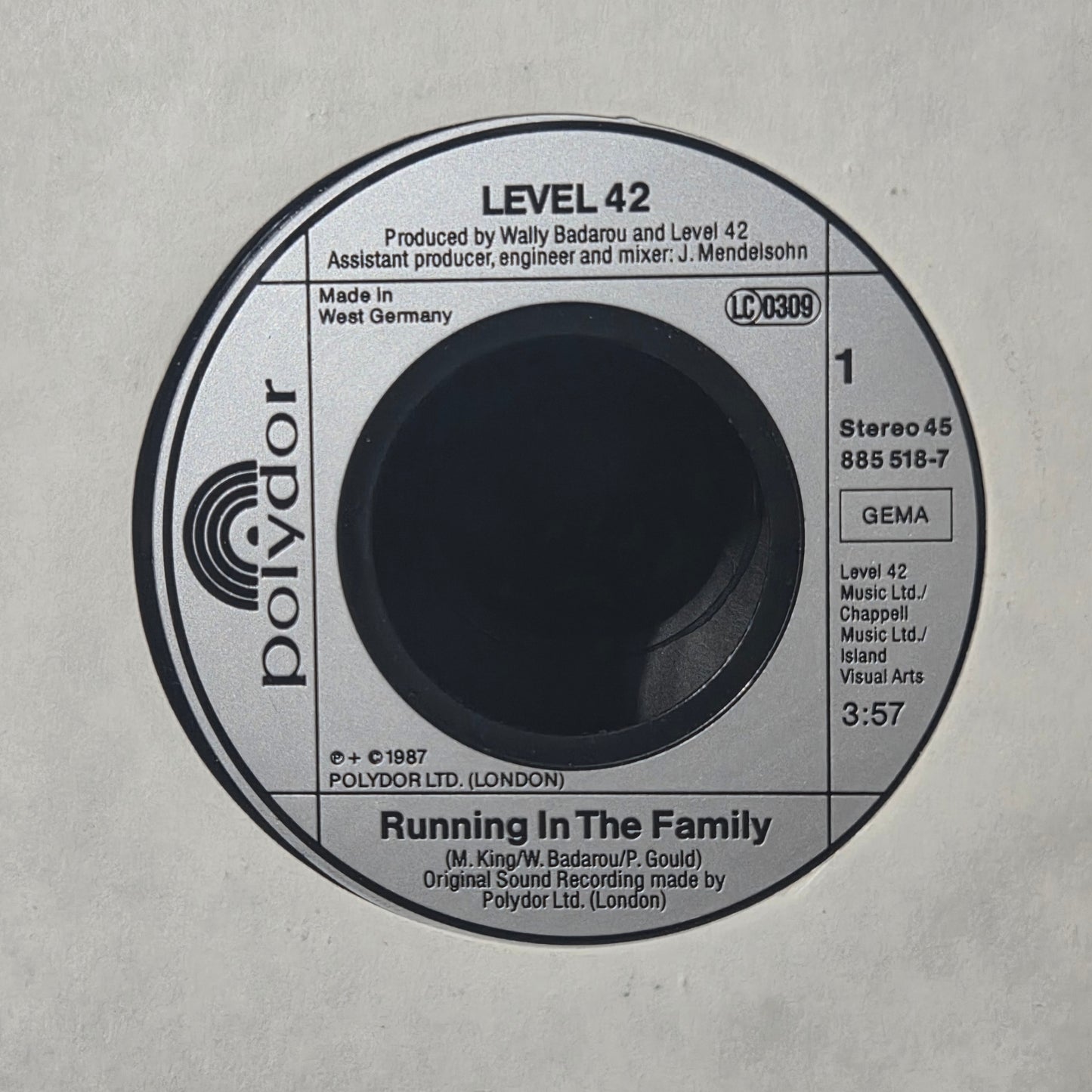 Level 42 Running in the Family Simple 7" 2da. Mano VG+