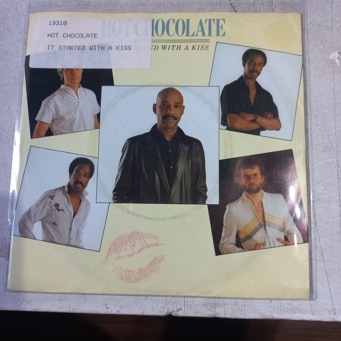 Hot Chocolate It Started With A Kiss Simple 7" Vg+ De Epoca