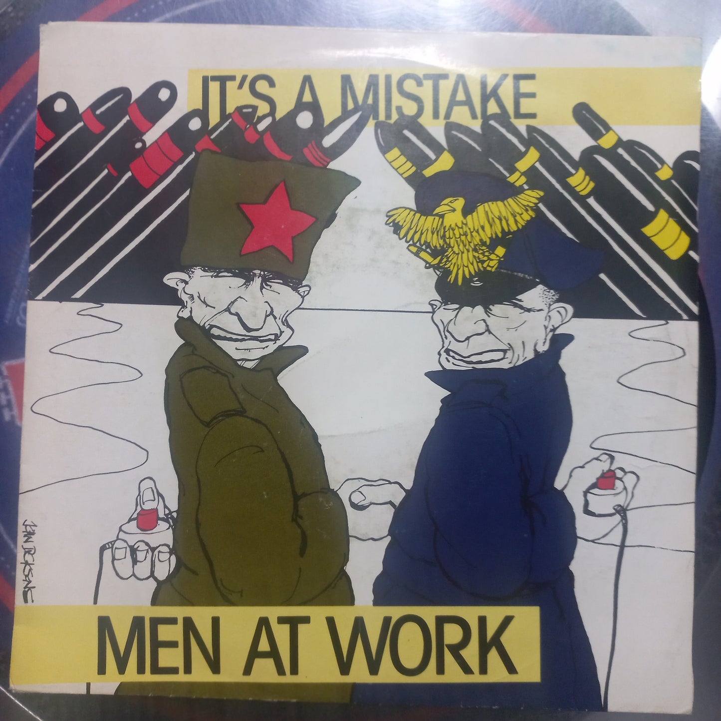 Men at Work Its a Mistake Simple 7" 2da. Mano Usado Muy Bien + VG+