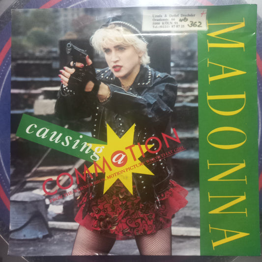 Madonna Causing a Commotion Simple 7" 2da. Mano Usado Muy Bien + VG+