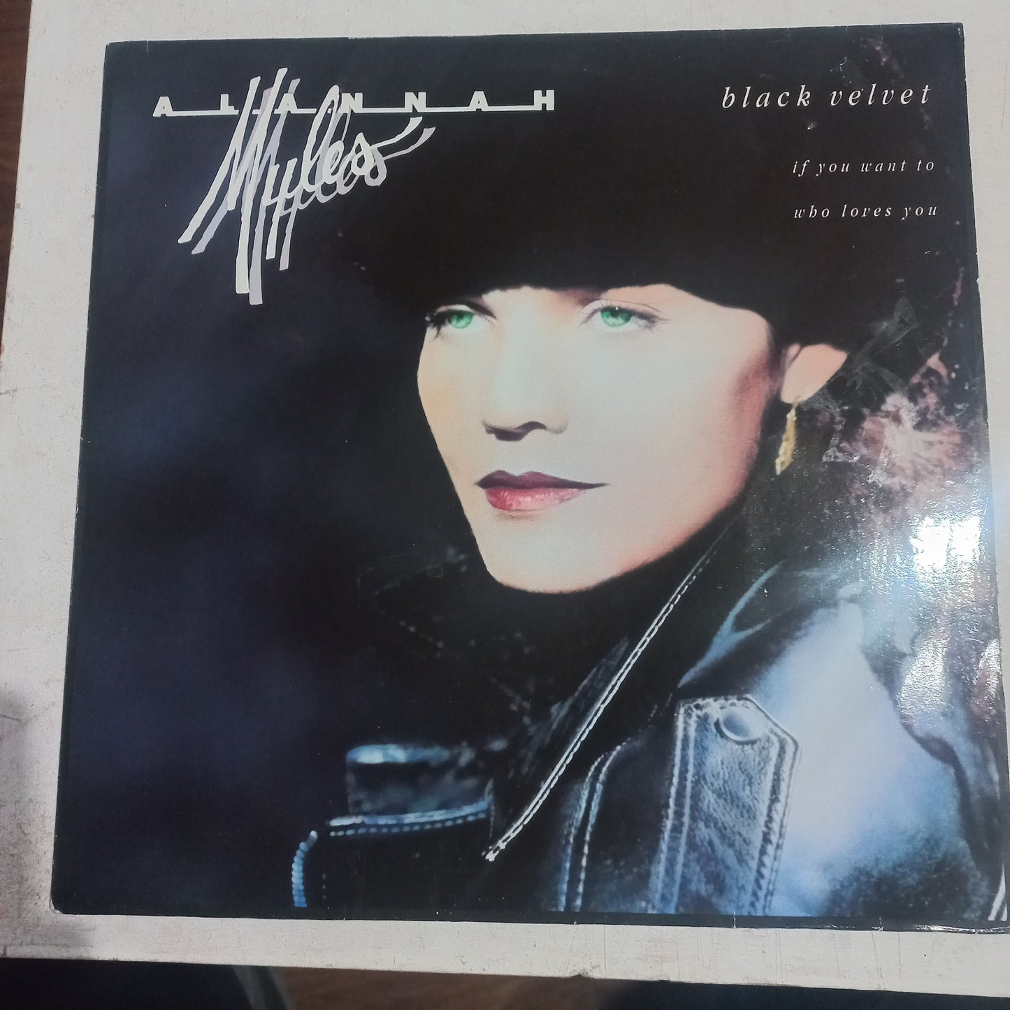 Alannah Miles Black Velvet Maxi de Epoca VG +