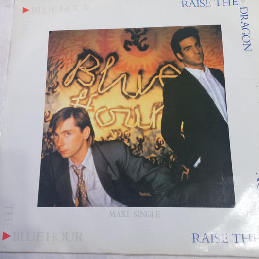 Raise the Dragon The Blue Hour Maxi VG+ De Epoca